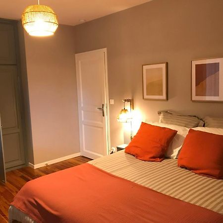 Chambre D'Hotes 'Sous Le Magnolia' Bed & Breakfast Oloron-Sainte-Marie Luaran gambar